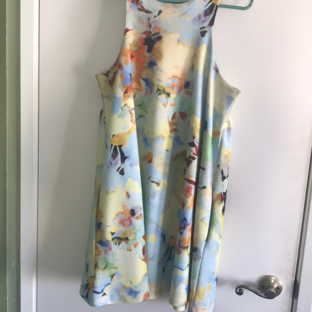 Spring color baby doll style dress.